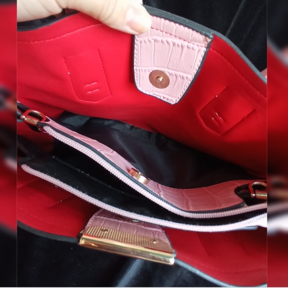 Baby Pink Crock Satchel Handbag As New - Picture 13 of 16